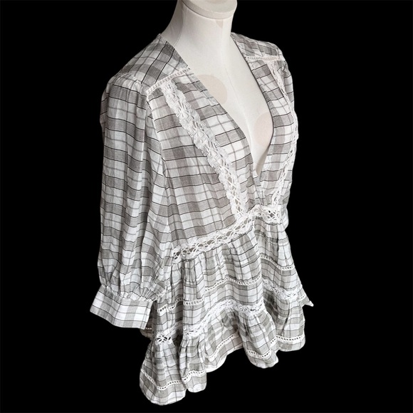 Free People Time Out Tunic like new Small Plaid with lace detail - Picture 2 of 8